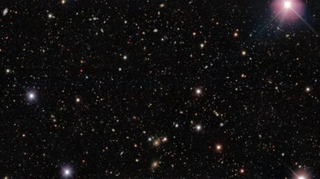 Вселенная может расширяться быстрее скорости света: факты и теории