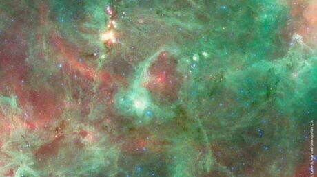 Звезда Создала «Алмазное Кольцо» в Космосе