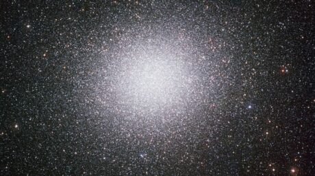 JWST начинает поиск черной дыры промежуточной массы