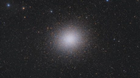 Радионаблюдения не выявили ничего в центре Омега Центавра