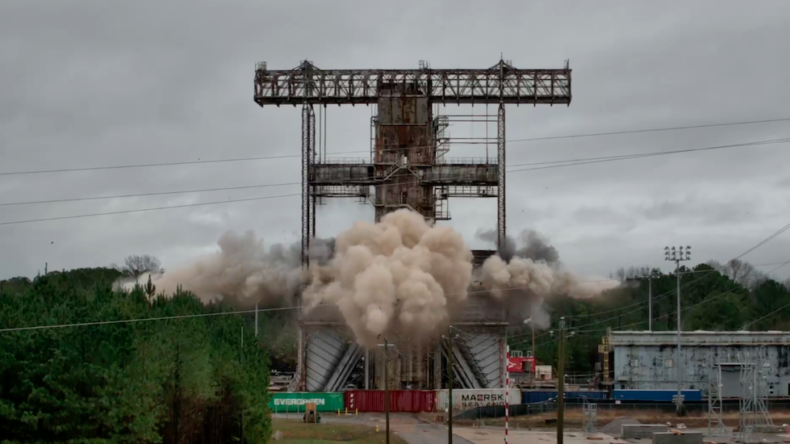 NASA Прощается с Историческими Испытательными Стендом, Которые Создали Эру Космоса